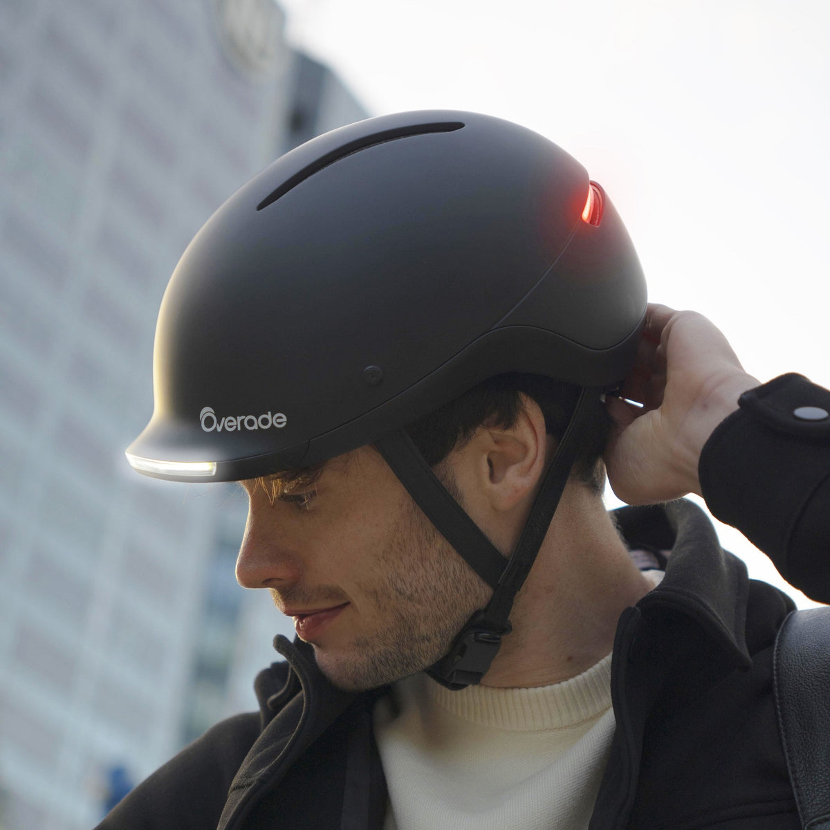 Overade LIFE - Casque Vélo Lumineux avec Clignotants