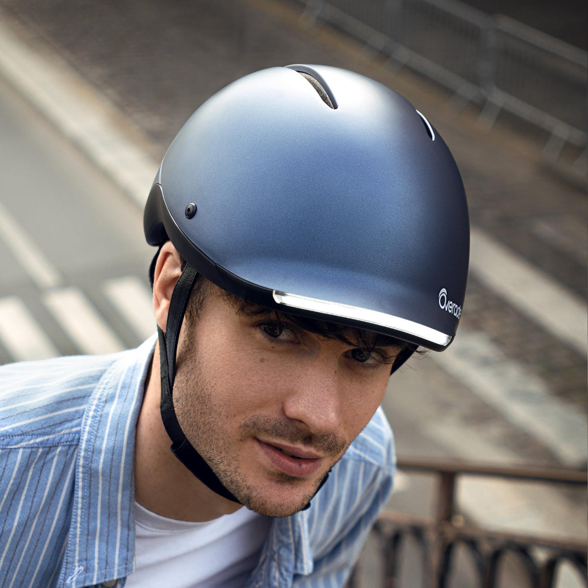 Overade LIFE - Casque Vélo Lumineux avec Clignotants