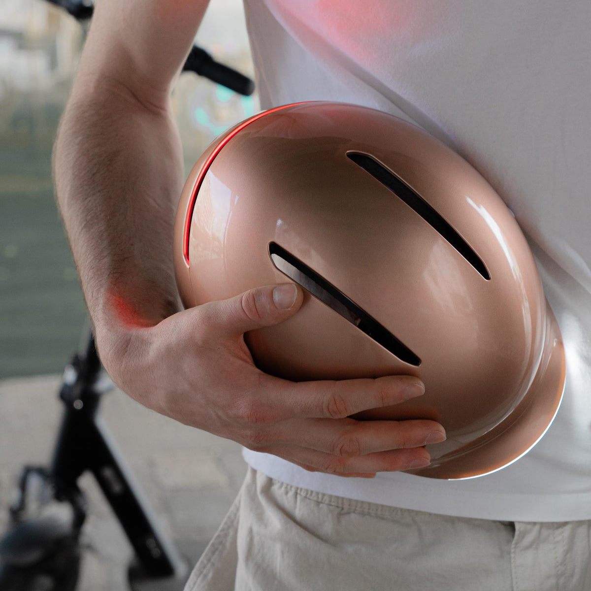 Overade LIFE - Casque Vélo Lumineux avec Clignotants